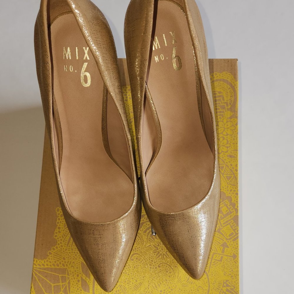 Mix No. 6 Gold Stiletto Pumps